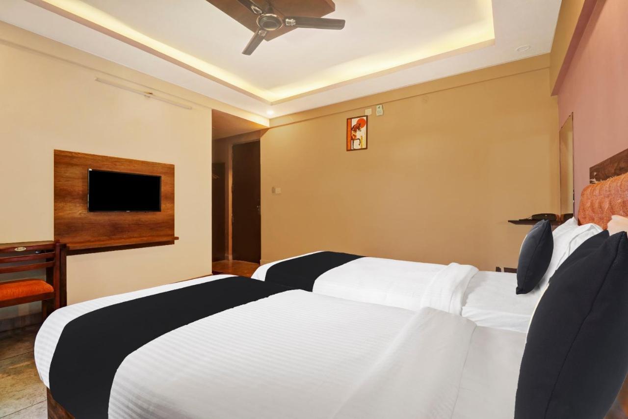 แคปิตัล โอ 69954 ดรีมแลนด์ สวีท Hotel Yelahanka ภายนอก รูปภาพ